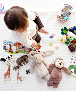 Vận động, giáo dục sớm cho trẻ từ 0-12 tháng tuổi